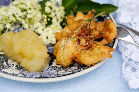 Swabian cuisine, elderberry cakes with apple sauce, Hollerkiacherl, elderflowers in pastry,