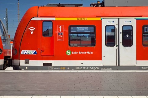S-Bahn Rhein-Main of the Rhein-Main-Verkehrsverbund, abbreviated RMV, at the main railway station