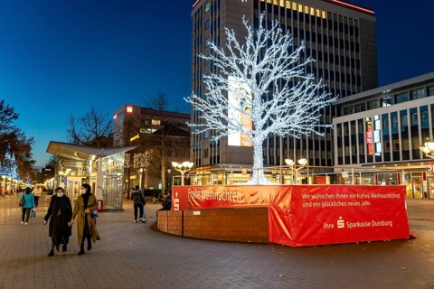 The city centre of Duisburg, shopping street Königstraße, on the day of the opening of the