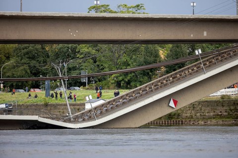 Partial collapse of the Carola Bridge in Dresden, 11/09/2024
