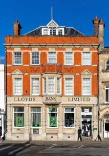 Historic Lloyds Bank building, Market Place, Devizes, Wiltshire, England, UK