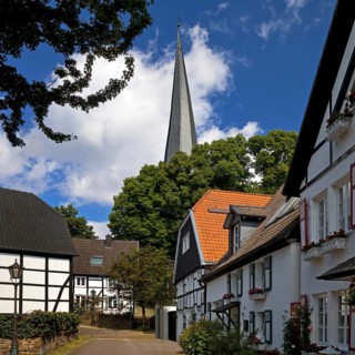 The old town centre with half-timbered houses and the church tower of Sankt Viktor, Schwerte, Ruhr