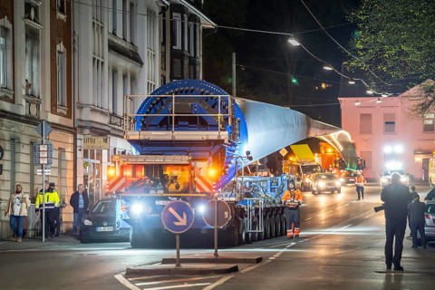 Transport of a 68 metre long, 22 tonne blade of a wind turbine, here in Schwelm, with a