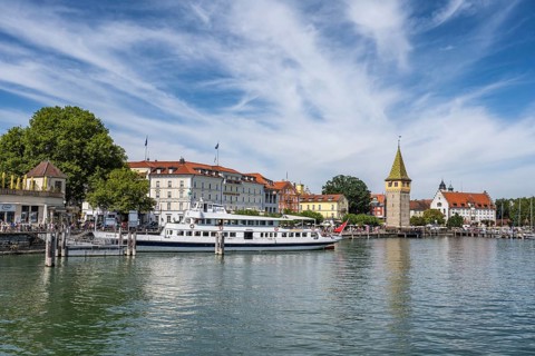 Harbour with the Swiss passenger ship MS Zürich, on the right the Mang Tower, Lindau Island, Lindau