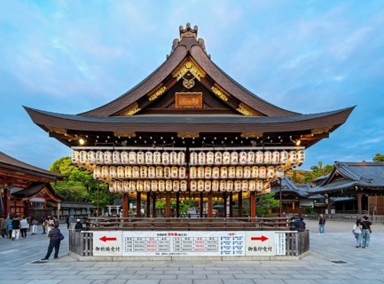 Stage of Yasaka Shrine, Gion District, Kyoto, Japan, Asia