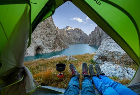 Wild camping, camping in the wilderness with a tent, Kol Suu mountain lake, Sary Beles Mountains,