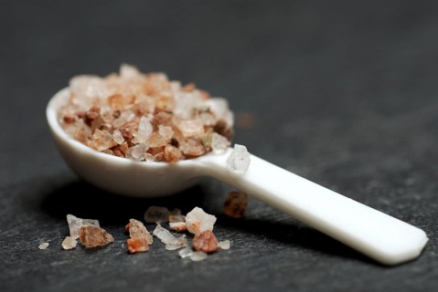 Spoon with natural salt, from the Salzkammergut, mill salt, salt