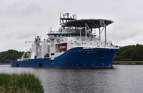 Ship, special ship, cable-laying ship NKT Victoria travelling through the Kiel Canal, Kiel Canal,