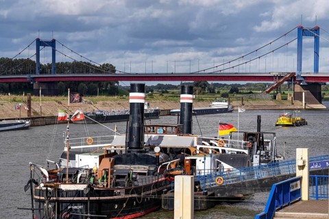 Harbour Duisburg Ruhrort, Vinckekanal, behind the Friedrich-Ebert-Bridge over the Rhine between