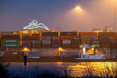 Container Handling Centre, Gateway West Terminal, Logport 2, cargo ship, in Duisburg on the Rhine,