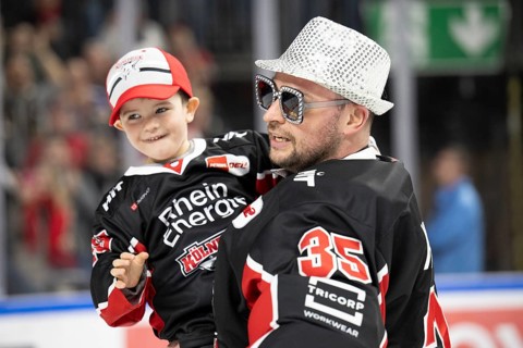 Laura Dick Cologne, LanxessArena, North Rhine-Westphalia, Julius Hudacek (Cologne Sharks, #35),