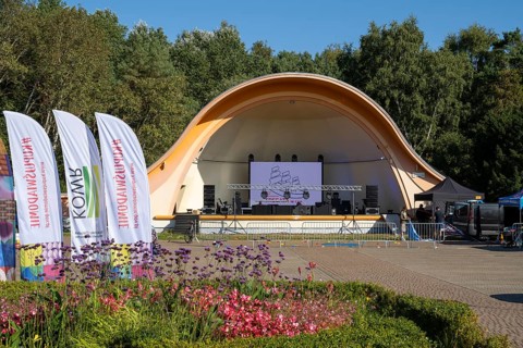 Concert shell in the spa gardens, Swinemünde, Usedom Island, Baltic Sea, Poland, Europe
