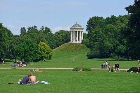 Europe, Germany, Bavaria, Munich, English Garden, City Park between Lehel and Schwabing, View to