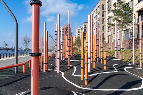 Promenade Kirchenpauerkai, Hafencity Hamburg, new district on the Elbe, on the site of the former