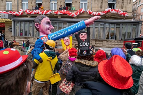 Rose Monday parade in Düsseldorf, street carnival, carnival float by float builder Jacques Tilly,