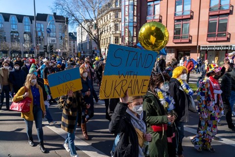 Peace demonstration against the war in Ukraine, instead of the Rose Monday parade in Cologne, with