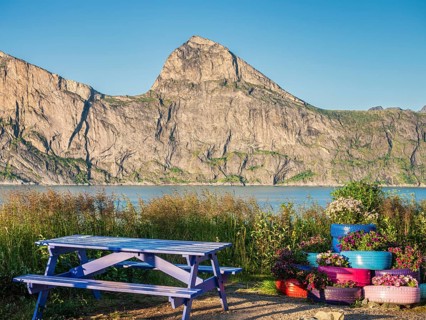 Rest stop, rest area, at the Mefjord, view to mountain Segla, island Senja, Troms, Norway, Europe