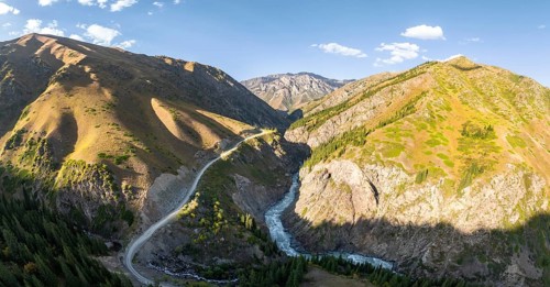 Mountain landscape with river in a narrow mountain valley in autumn, Little Naryn or Kichi-Naryn,