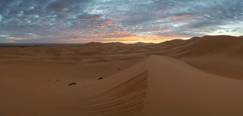 Sunrise in the desert, dunes, Erg Chebbi, Sahara, Merzouga, Morocco, Africa