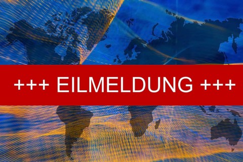 Symbolic image: The word breaking news on an abstract background