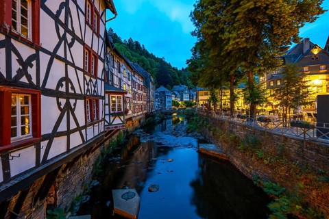 The town of Monschau, in the Eifel, on the river Rur, North Rhine-Westphalia, Germany, Europe