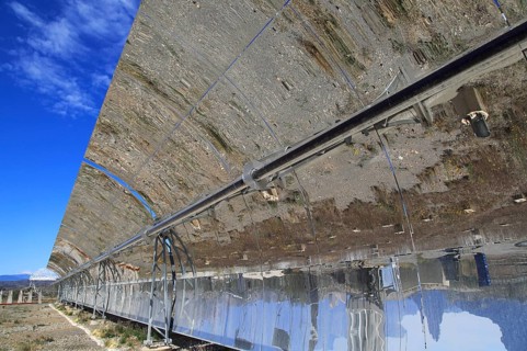 Curved concave reflector panels desalinisation plant at the solar energy scientific research
