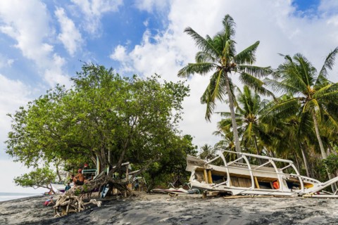 Locals at Magsit beach in Sengiggi, boat, wooden boat, palm beach, travel, tourism, sea, beach,