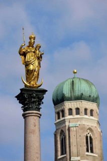 Europe, Germany, Bavaria, state capital Munich, City, Marienplatz, statue of the Virgin Mary,