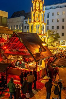 Christmas market at Roncalli Platz am Dom, in the city centre of Cologne, Sunday shopping in
