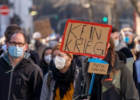 Peace demonstration against the war in Ukraine, instead of the Rose Monday parade in Cologne, with