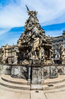 Fontana dei quattro continenti, Fountain of the Four Continents, Giovanni Mazzoleni, 1750, Piazza