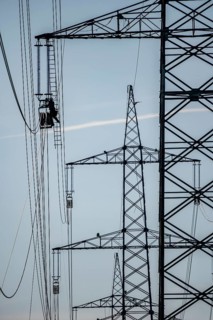 Construction of a new line route, 380 KV extra-high voltage line between Osterath and Gohr, near
