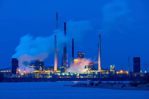 Rhine near Duisburg Bruckhausen, Marxloh, Thyssenkrupp Steel steelworks, blast furnaces, sintering