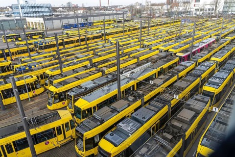 Warning strikes in local public transport, Ruhrbahn trams at the depot, VERDI union members on