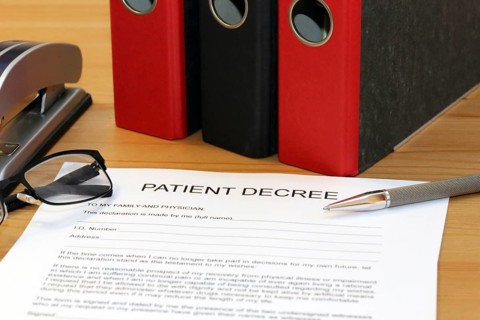 Symbolic image: Healthcare proxy, living will in English on a desk