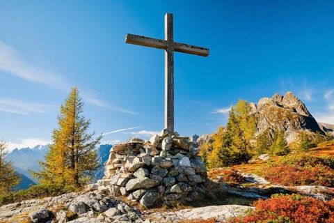 Summit cross in the Lower Valais at Les Perrons, Valais, Switzerland, Europe
