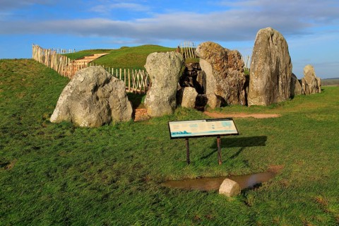 West Kennet neolithic long barrow, Wiltshire, England, UK
