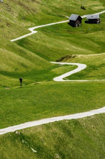Winding path and mountain huts, Villnöss Valley, Sass Rigais, Dolomites, South Tyrol, Italy, Europe