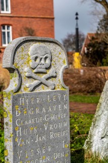 Der Walfangerkarkhoff, cemetery of old whalers, at the old lighthouse, Borkum, island, East Frisia,