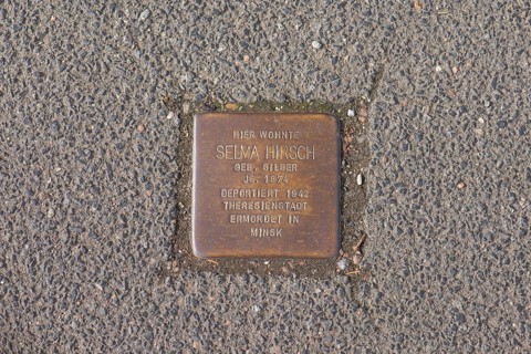 Stumbling stone, commemoration of deported and murdered Jewish fellow citizens during the Nazi era,