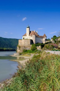Schönbühel Castle, on the Danube, Schönbühel-Aggsbach, Wachau, Lower Austria, Austria, Europe