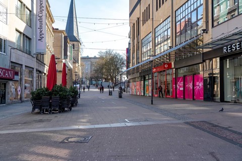 Effects of the coronavirus pandemic in Germany, Essen, empty shopping street, Kettwiger Straße