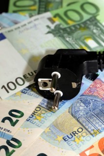 Symbolic image of electricity costs