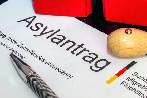 Symbolic image: Asylum application form in Germany