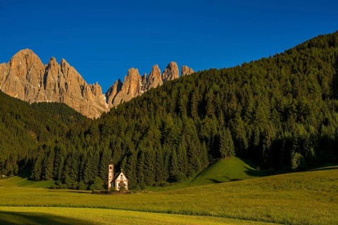 Church of St. Johann in Ranui, San Giovanni, Johanneskapelle, Geislerspitzen, Villnöss Valley, Sass