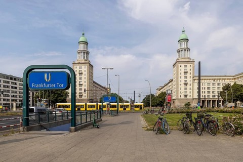 Towers at the Frankfurter Tor, building ensemble on Karl-Marx-Allee, Frankfurter Allee Berlin,