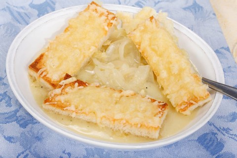 Baden cuisine, South German cuisine, Baden onion soup, savoury, typical Baden, soup plate, spoon,
