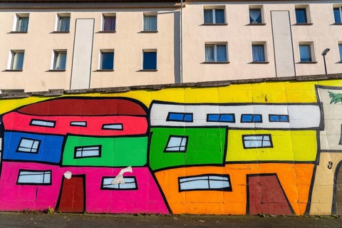 Large graffiti along Krampestraße in Essen's south-eastern district, at the Storp 9 cultural and