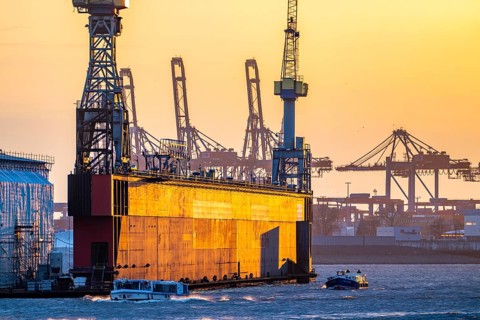 Port of Hamburg, view of the Blohm + Voss shipyard, Dock 11, evening, cranes of the container