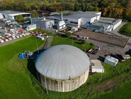 Biogas storage, pipelines of the Reterra biogas plant, biogas is produced in a fermenter over a